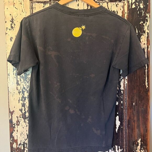 Vintage distressed The Hundreds Bomb Logo Y2K era size small T-shirt. - Picture 2 of 6